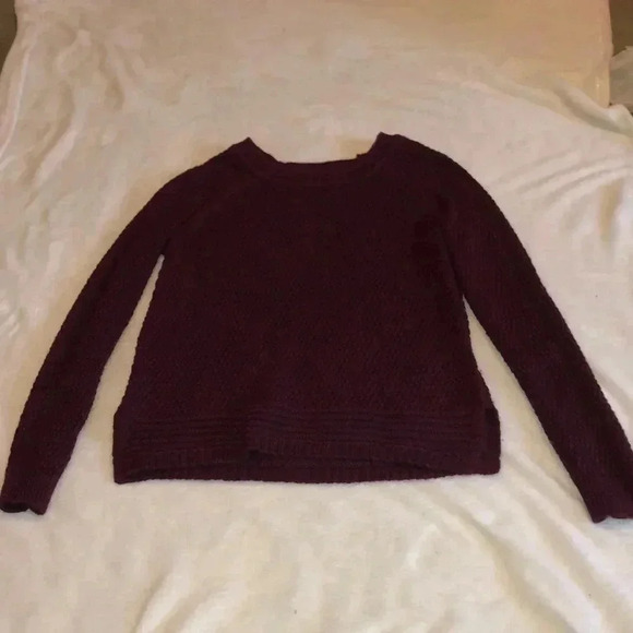 Old Navy Sweater - Picture 1 of 3